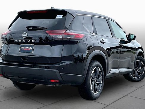 Used 2025 Nissan Rogue SV FWD image 13