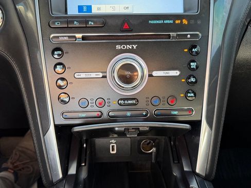 Used 2018 Ford Explorer Platinum AWD/4WD image 31