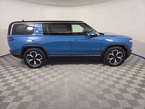 Used 2024 Rivian R1S Adventure AWD/4WD image 6