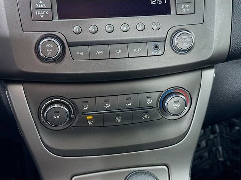 Used 2014 Nissan Sentra SV image 15