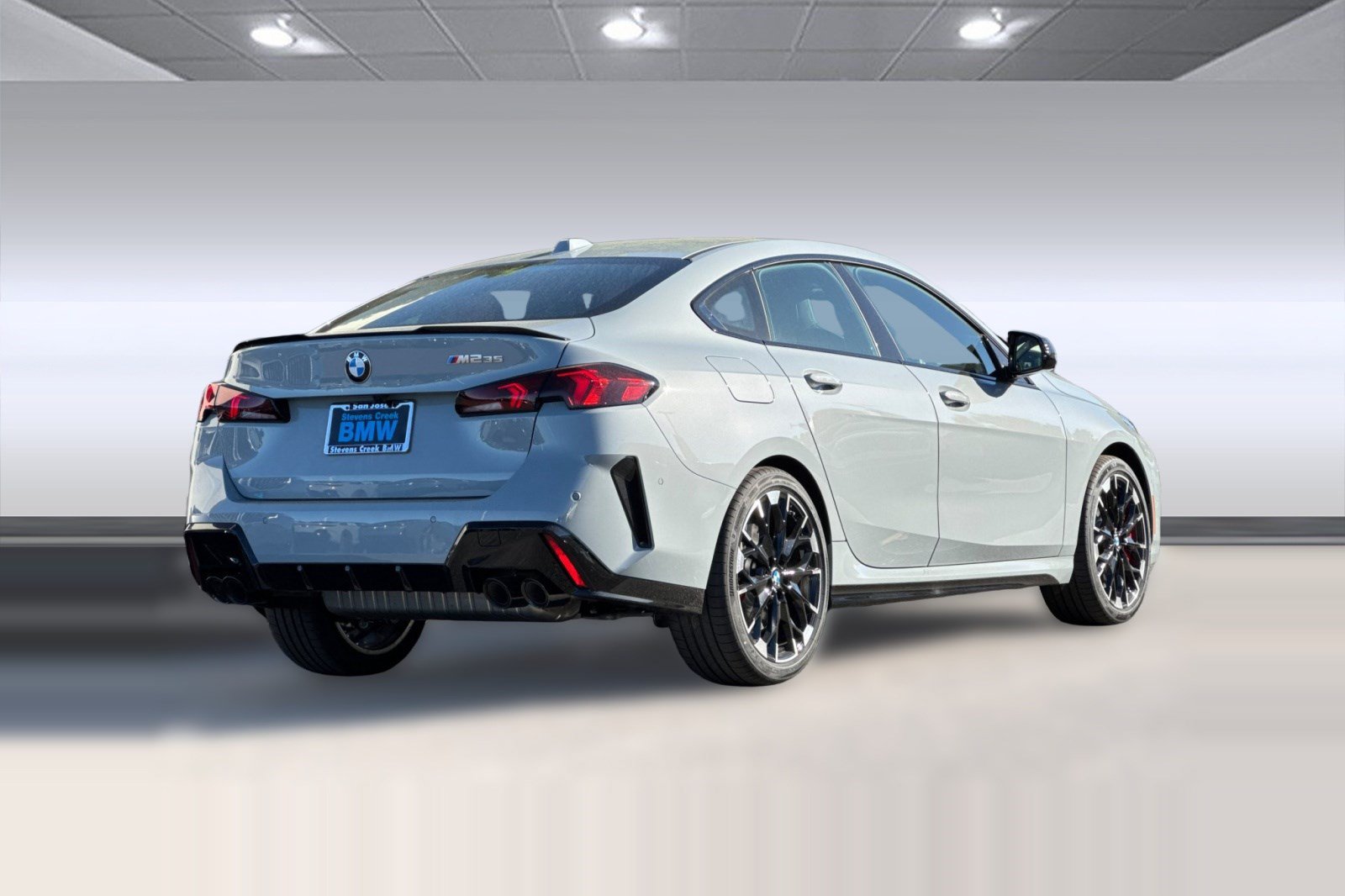 Used 2026 BMW M235i xDrive w/ Technology Package AWD/4WD image 8