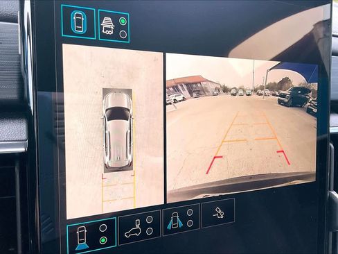 Used 2025 GMC Acadia Elevation image 26