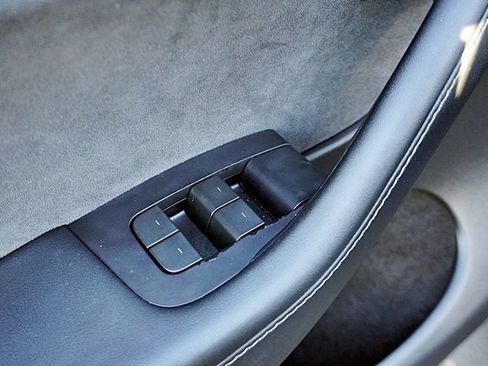 Used 2023 Tesla Model Y Long Range image 26