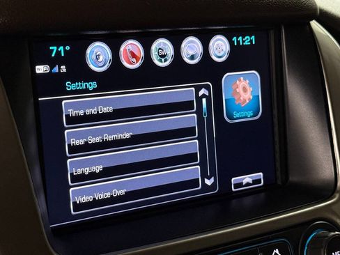 Used 2018 Chevrolet Suburban Premier image 61