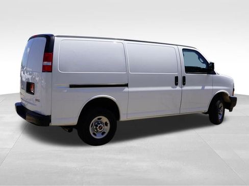 Used 2023 GMC Savana 2500 Work Van w/ Driver Convenience Package image 4