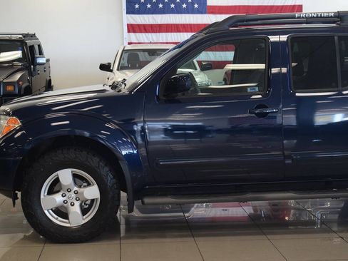 Used 2007 Nissan Frontier LE AWD/4WD image 14