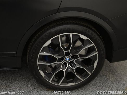 Used 2023 BMW X7 M60i w/ Climate Comfort Package image 49