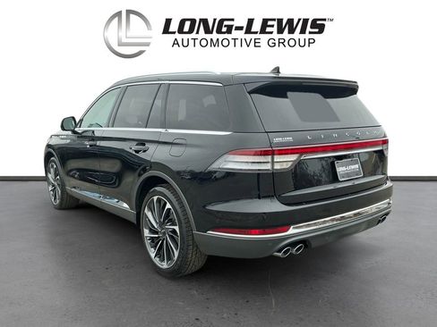 Used 2020 Lincoln Aviator Reserve w/ Equipment Group 202A image 4
