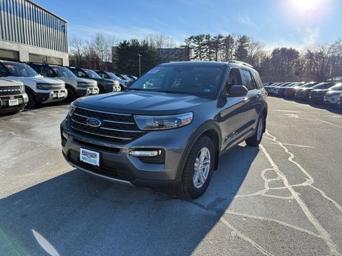 Used 2022 Ford Explorer XLT w/ Equipment Group 202A image 14