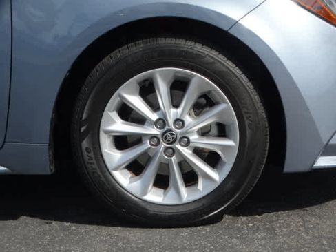 Certified 2022 Toyota Corolla LE w/ LE Convenience Package image 8