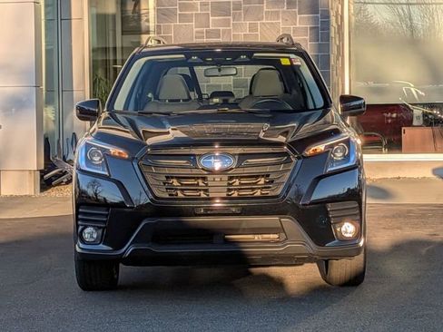 Used 2023 Subaru Forester Premium image 8