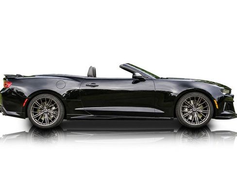 Used 2018 Chevrolet Camaro ZL1 w/ LPO, ZL1 Protection Package RWD image 2