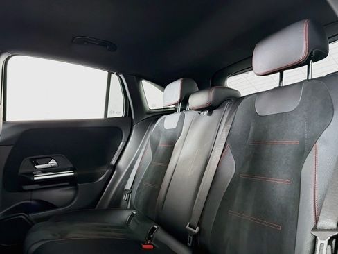 Used 2022 Mercedes-Benz GLA 250 image 8