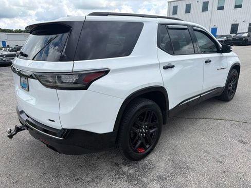 Used 2020 Chevrolet Traverse Premier w/ Redline Edition AWD/4WD image 3