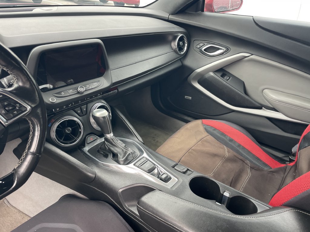 Used 2016 Chevrolet Camaro LT w/ RS Package RWD image 9