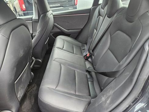 Used 2025 Tesla Model 3 Long Range RWD image 8