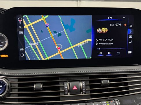 Used 2022 Lexus LS 500h AWD w/ Luxury Package image 34