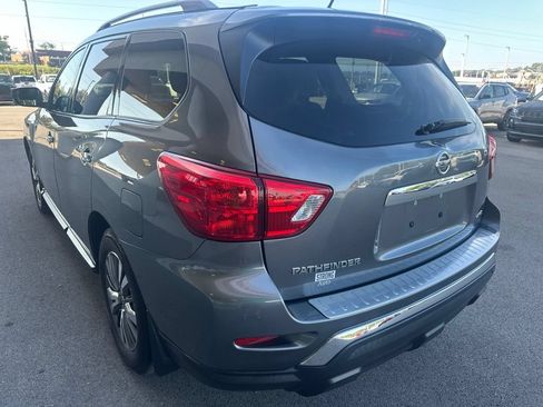 Used 2017 Nissan Pathfinder S AWD/4WD image 7