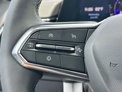 New 2025 Chevrolet Suburban Premier image 28