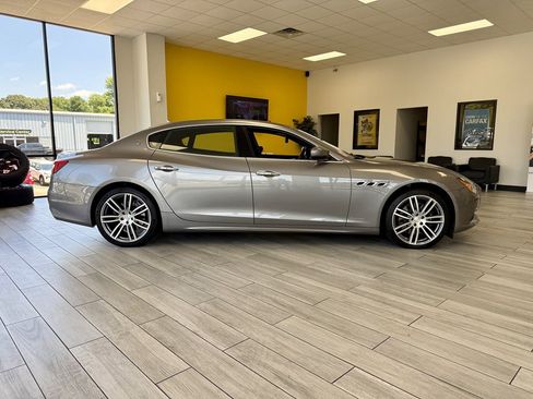Used 2018 Maserati Quattroporte S GranLusso RWD image 5