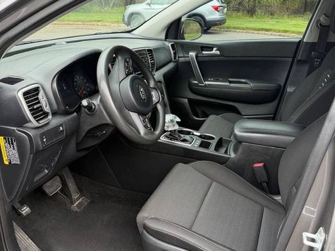 Used 2018 Kia Sportage LX AWD/4WD image 4