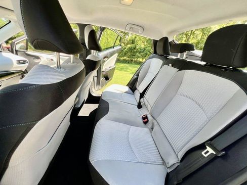 Used 2017 Toyota Prius Three w/ Carpet Mat Package FWD image 17