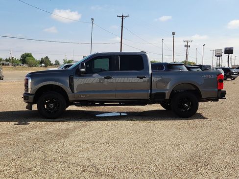 Used 2025 Ford F250 XL w/ STX Appearance Package AWD/4WD image 2