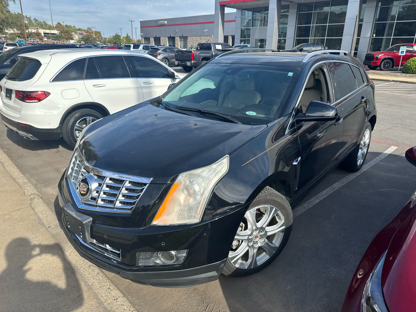 Used 2015 Cadillac SRX Premium FWD image 2
