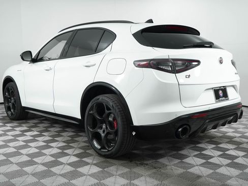 New 2025 Alfa Romeo Stelvio Sprint image 8