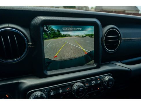 Used 2022 Jeep Gladiator Overland AWD/4WD image 22