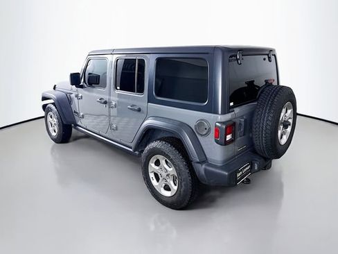 Used 2021 Jeep Wrangler Unlimited Freedom Edition image 5