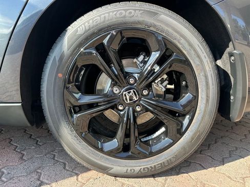 New 2025 Honda Accord SE image 18