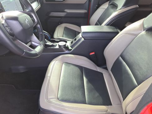 Used 2021 Ford Bronco Wildtrak image 11