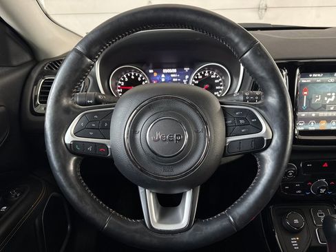 Used 2018 Jeep Compass Limited w/ Navigation Group image 20