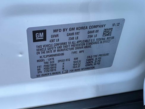 Used 2022 Chevrolet Trax LT w/ LT Convenience Package image 20