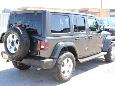 Used 2020 Jeep Wrangler Unlimited Sport S AWD/4WD image 4