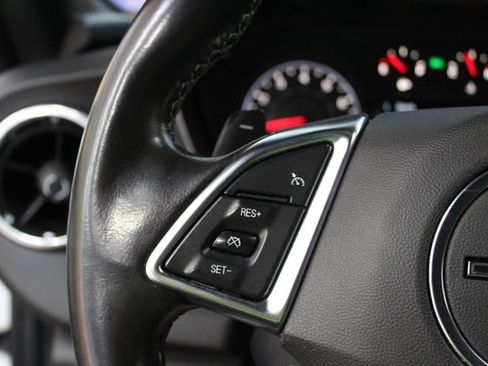 Used 2017 Chevrolet Camaro LT RWD image 12