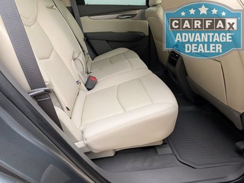 Used 2022 Cadillac XT5 Premium Luxury w/ Technology Package FWD image 27