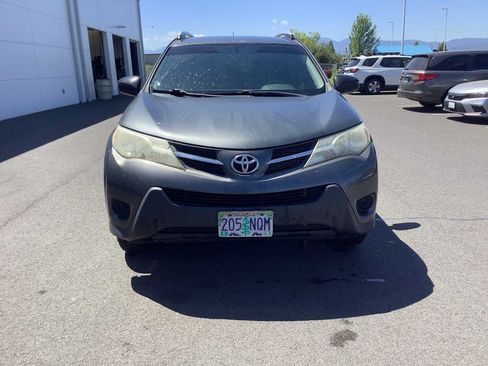 Used 2014 Toyota RAV4 LE AWD/4WD image 9