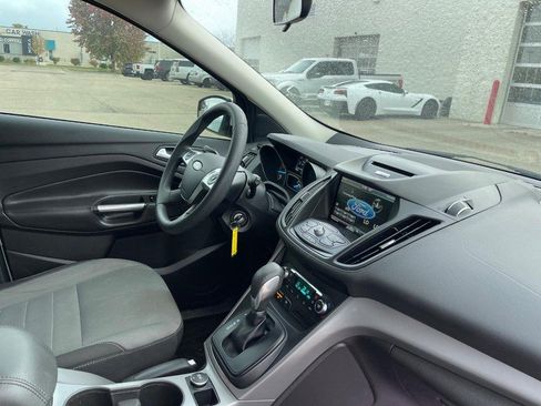 Used 2015 Ford Escape SE w/ Equipment Group 201A FWD image 6