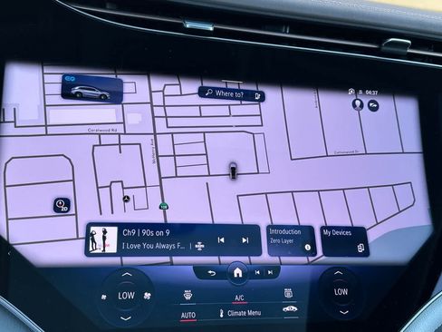 Used 2023 Mercedes-Benz EQS 580 4MATIC SUV image 17