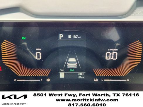 New 2026 Kia Carnival EX FWD image 11