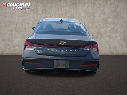 Certified 2024 Hyundai Elantra SEL FWD image 6