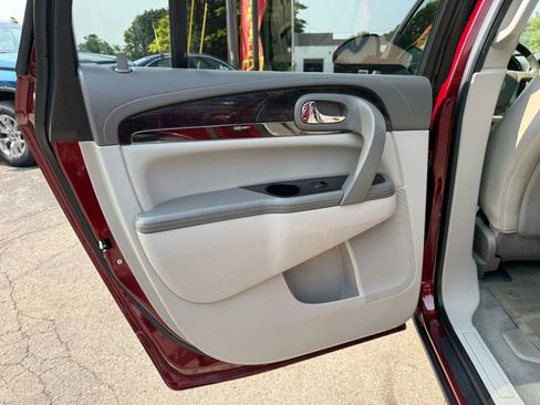 Used 2016 Buick Enclave Leather image 11