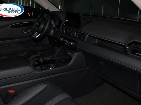 Used 2025 Honda Pilot EX-L image 15