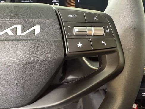 New 2026 Kia K4 LXS image 24