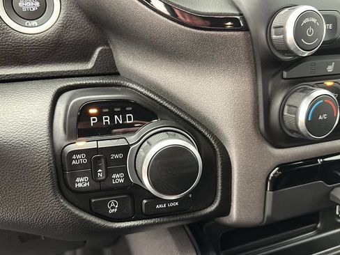 Used 2023 RAM 1500 Big Horn AWD/4WD image 23