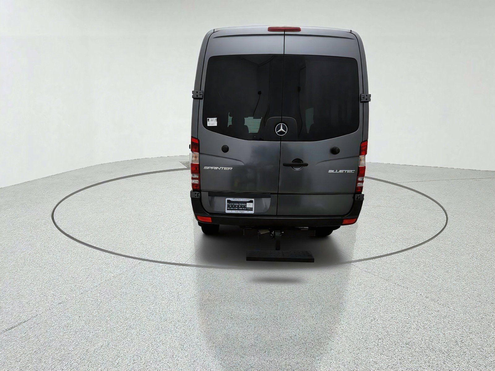 Used 2016 Mercedes-Benz Sprinter 2500 image 10