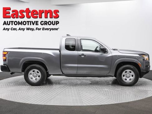 Used 2022 Nissan Frontier S image 4