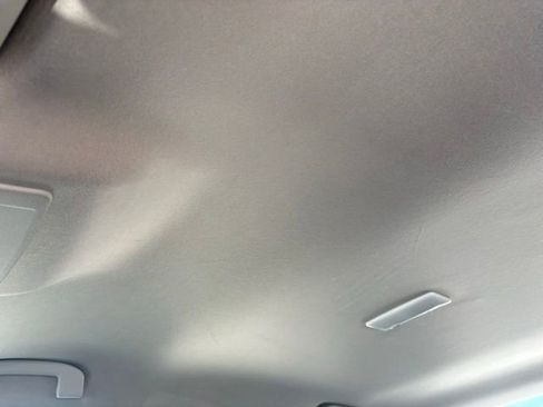 Used 2025 Nissan Sentra SV FWD image 19